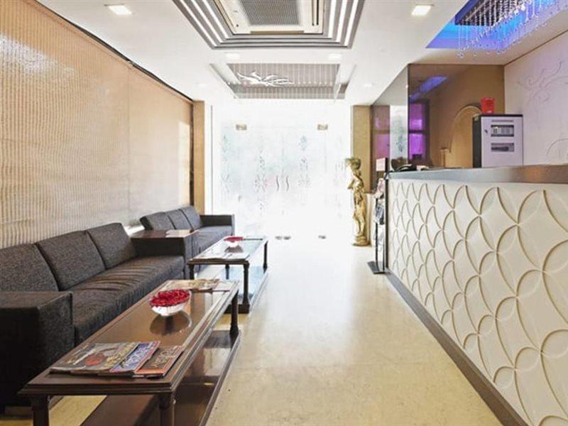 Hotel B Continental เดลี ภายนอก รูปภาพ