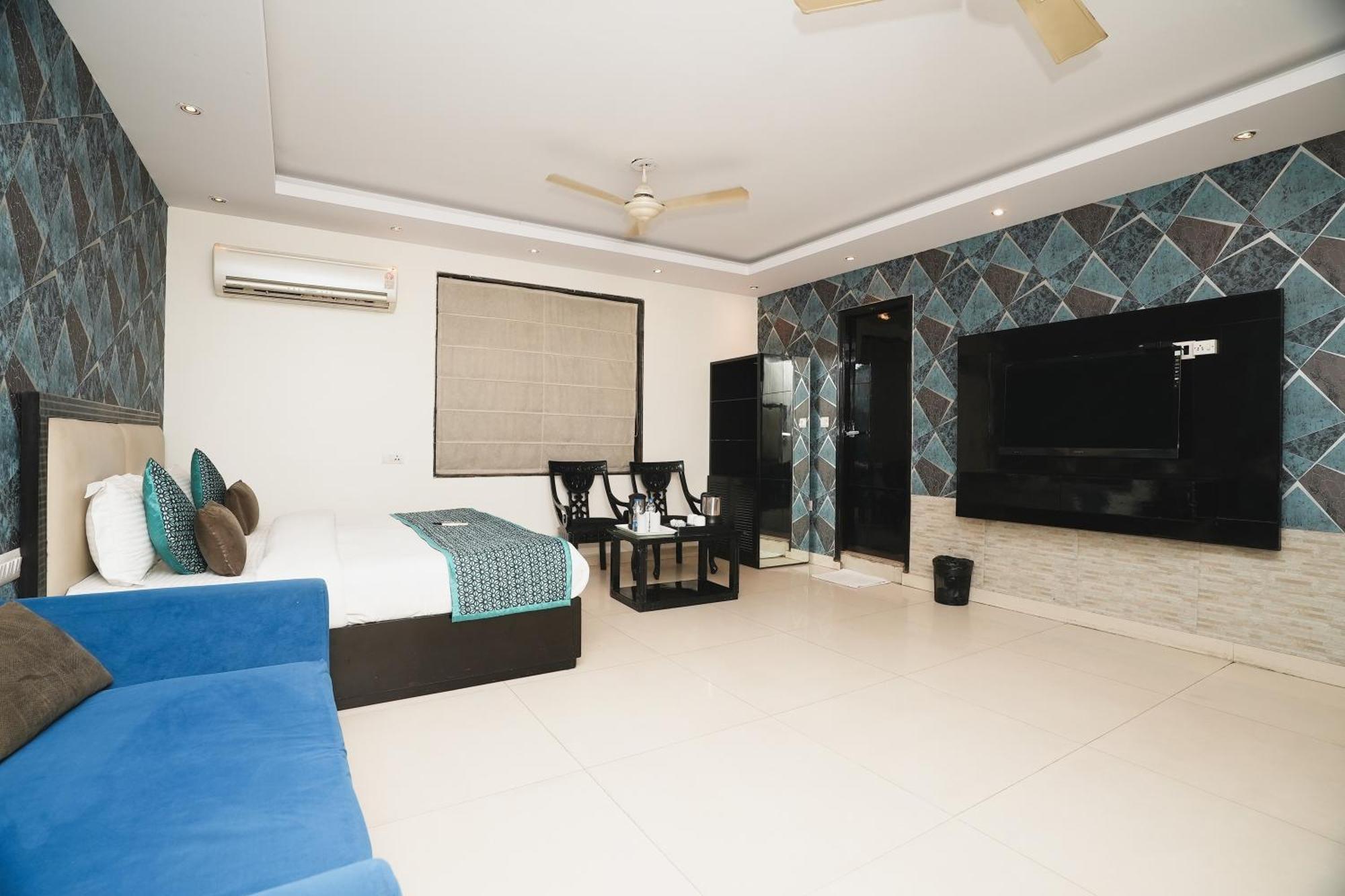 Hotel B Continental เดลี ภายนอก รูปภาพ