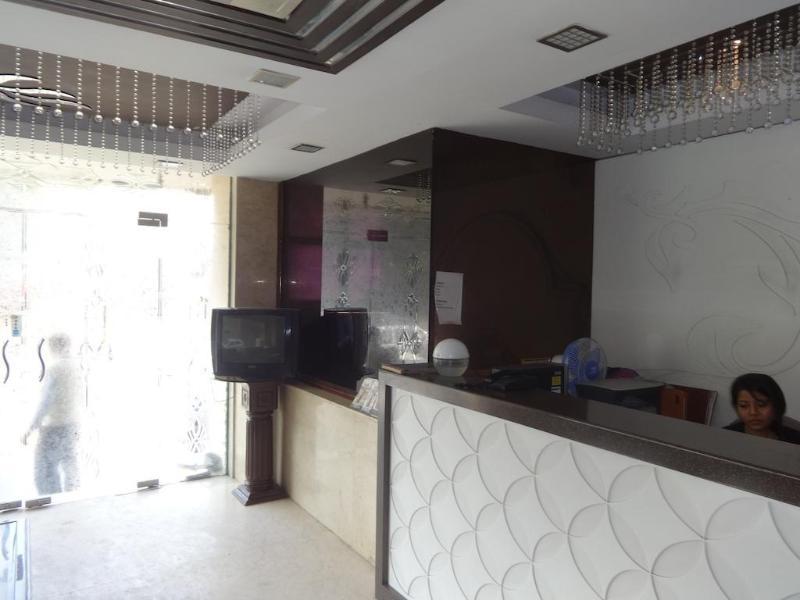 Hotel B Continental เดลี ภายนอก รูปภาพ